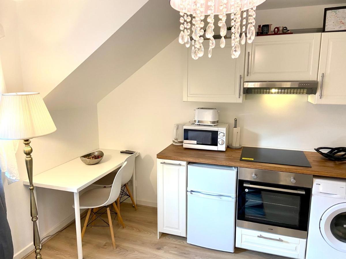 London Studio Self Contained, Newly Furbished Buitenkant foto